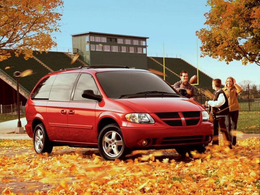  Dodge Grand Caravan 2004 года  (фото 3 из 7)